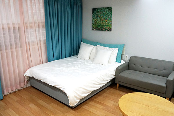 산모실<br/><span>Maternity room</span> 이미지